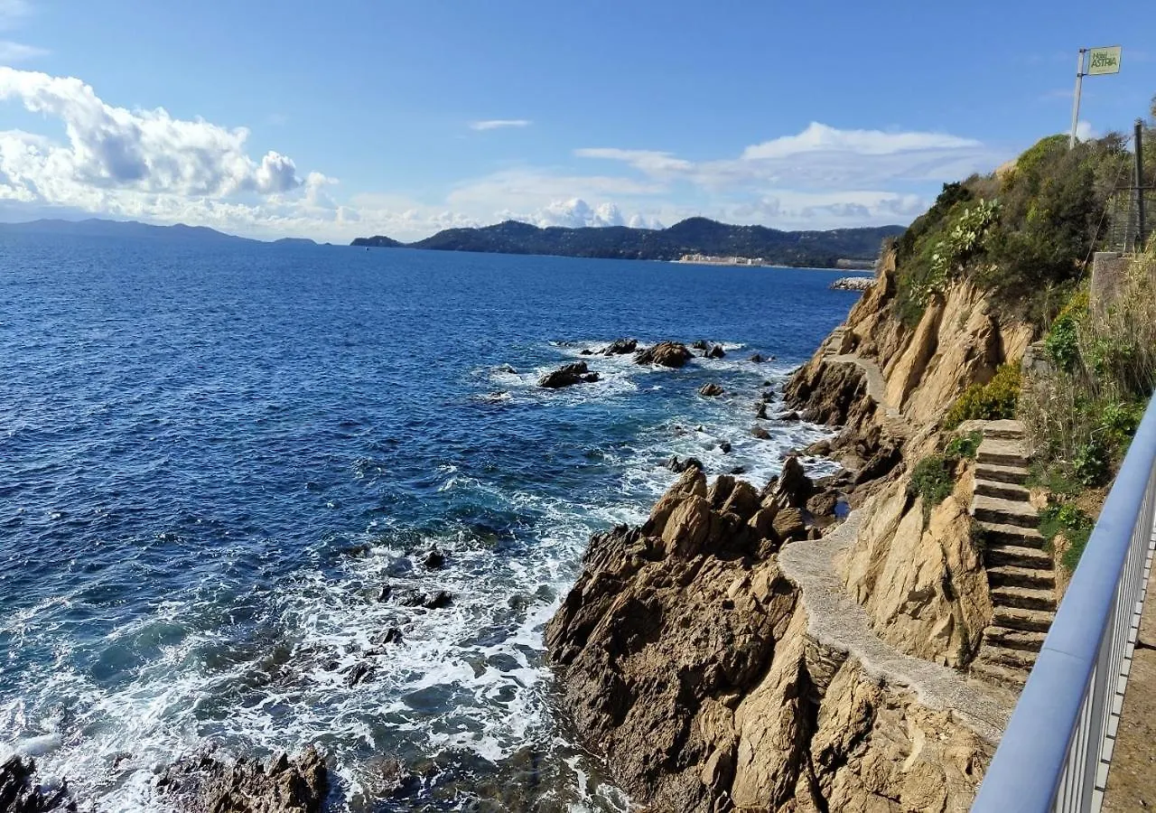 T3, 2Ch, Classe 3,Parking Gratuit Sur Place A 600M De La Plage, Des Commerces ,Du Port Proche St Tropez Cavalaire-sur-Mer Apartment
