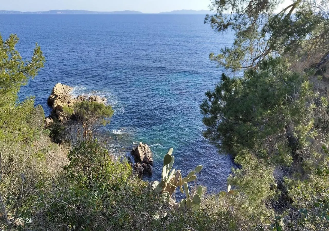 Apartment T3, 2Ch, Classe 3,Parking Gratuit Sur Place A 600M De La Plage, Des Commerces ,Du Port Proche St Tropez Cavalaire-sur-Mer