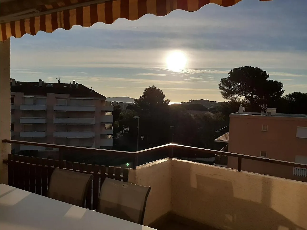 T3, 2Ch, Classe 3,Parking Gratuit Sur Place A 600M De La Plage, Des Commerces ,Du Port Proche St Tropez Cavalaire-sur-Mer Apartment